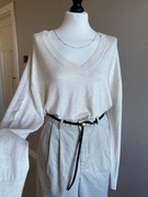 Jasny beżowy sweterek damski oversize kremowy 84% wiskoza v neck