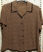 158. Bluzka z rayonu w kwiatuszki,rozm.L