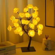Róże drzewko led lampka żółta i niebieska dekoracja