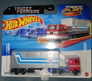 Hot wheels Optimus Prime Track Fleet Transformers