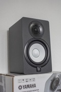 Monitor studyjny Yamaha HS5