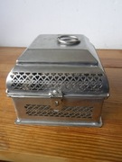 Piękna blaszana szkatułka na kłódkę  z uchwytem ZOBACZ 