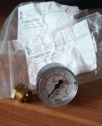 Manometr WIKA  0-6 bar tylny Buderus 774602519A 