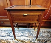 Przedwojenny stolik wystawienniczy otwieranie dwustronne.zatrzaskowe