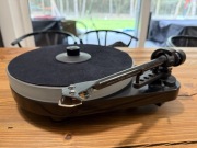 Gramofon Pro-Ject RPM 5.1 Carbon + Speed Box II + dodatki 