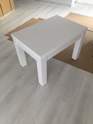 Biały stolik kawowy 