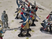 Stare figurki żołnierzy – ręcznie malowane – zestaw kolekcjonerski