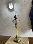Stara lampa naftowa
