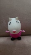 Suzie owca figurka z bajki Świnka Peppa