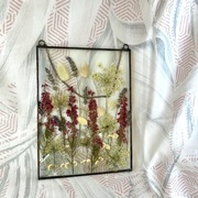 Witraż, dekor z suszonych kwiatów łąka wrzos