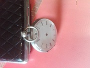 Stary zegarek kieszonkowy.