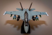 Model samolotu F-18 w skali 1:72