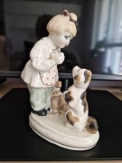 Figurka porcelanowa Połonne ZSRR art deco dziewczynka z pieskiem i pajacem