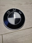 Znaczek na maskę BMW 