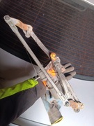 Mechanizm wycieraczek z silnikiem Volkswagen Touran 2005rok 