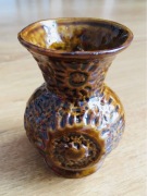 Mały wazonik. 8 cm.