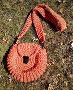 Koralowa okrągła torebka Oreo na ramie, z włoski z lureksem, ręczne robioną