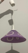 Lampa wisząca – fioletowy klosz w kółka