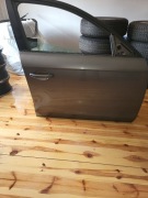 Drzwi prawy przód LX7R Audi A4 B8 Lift 2013r Eu lekko uszkodzone