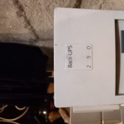 Zasilacz awaryjny APC Back-UPS 250