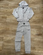 Garnitur Armani rozmiar 8 lat, stan nowy, założony dwa razy