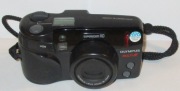 OLYMPUS SUPERZOOM 110 / AF 38-110mm / APARAT ANALOGOWY