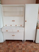 Kredens lata 60 w komplecie ze stołem 