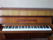 Sprzedam pianino Calisia