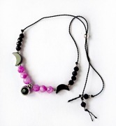 Bransoletka kamień naturalny czerń róż turmalin księżyc zawieszka cyrkonia