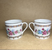 filiżanki malutkie chińskie porcelana w kwiatki 