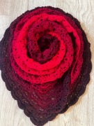 Chusta szydełkowa czerwona