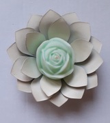 STARY METALOWY ŚWIECZNIK KWIAT LOTOSU