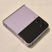 Samsung Galaxy Z Flip 4 128GB + etui torebka
