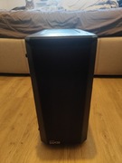 Komputer gamingowy z monitorem do gier