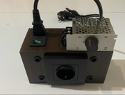 Stacja z regulacją obrotów i gniazdem