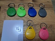 Klonowanie breloków  do domofonu , drzwi  , bramy , śmietnika itp 