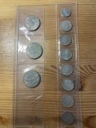 Klaser monet PRL i Indie – 4 strony, okolicznościowe i obiegowe