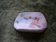 Kosmetyczka Ted Baker różowa we wzory z kokardką