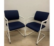 Komplet 2 krzeseł granatowych Nowy Styl 2ME