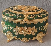 Kolekcjonerska Carska szkatuła w stylu Faberge z zieloną emalią Paryż.