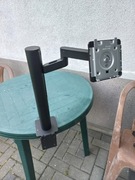 Solidna stopa, podstawa, uchwyt do monitora LG 31,5 " przykręcany do blatu
