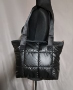 Czarna pikowana torba damska