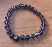 Nowa ręcznie robiona fioletowa bransoletka na gumce kod943