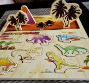 drewniane puzzle świat dinozaurów