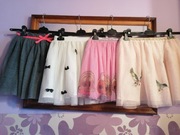 Spódniczki H&M do przedszkola roz 134/140 firmówki  4szt 