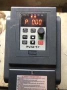 Falownik / Inverter 0.75 kW 220V – do silnika jednofazowego – sprawny