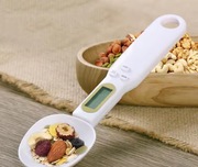 WAGA ŁYŻKA ELEKTRONICZNA KUCHENNA MIARKA Z WAGĄ