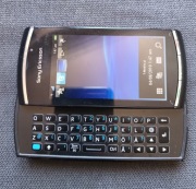 Sony Ericsson Vivaz Pro U8i (qwerty)