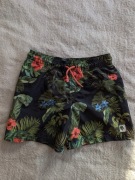 Krótkie spodenki szorty kąpielówki Nathalie Lete H&M 134 140 jak nowe