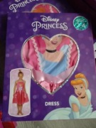 Sukienka z wizerunkiem kopciuszka 